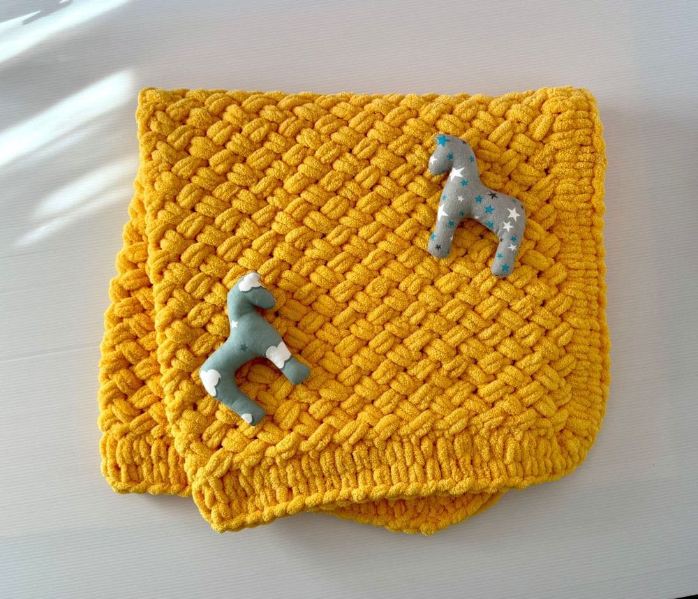 Alize Puffy Yarn Blanket