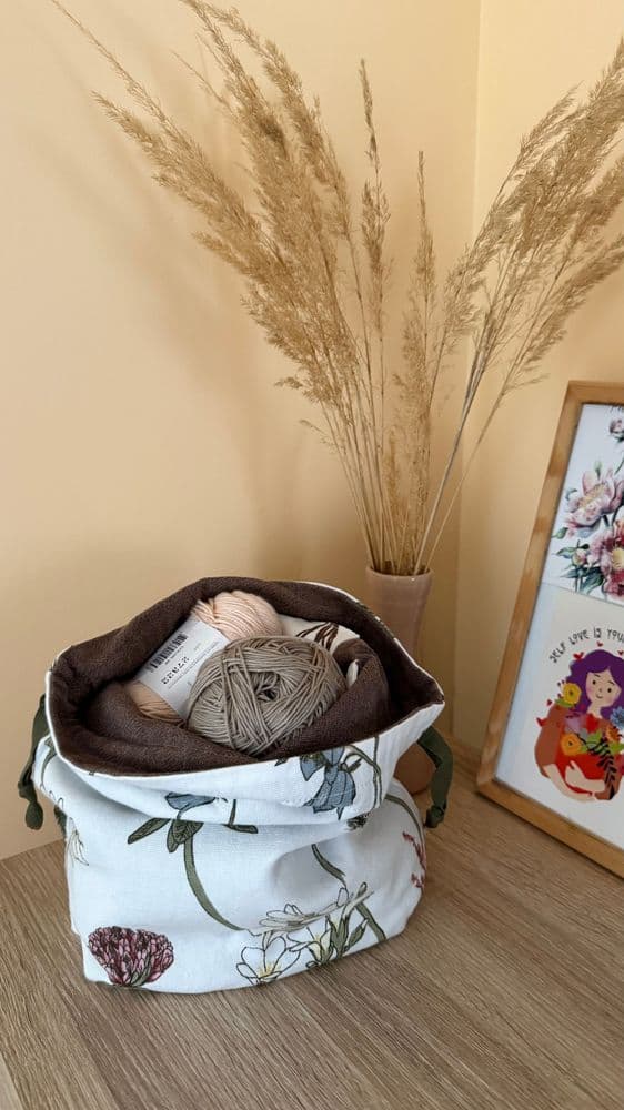 Double bag with pockets inside